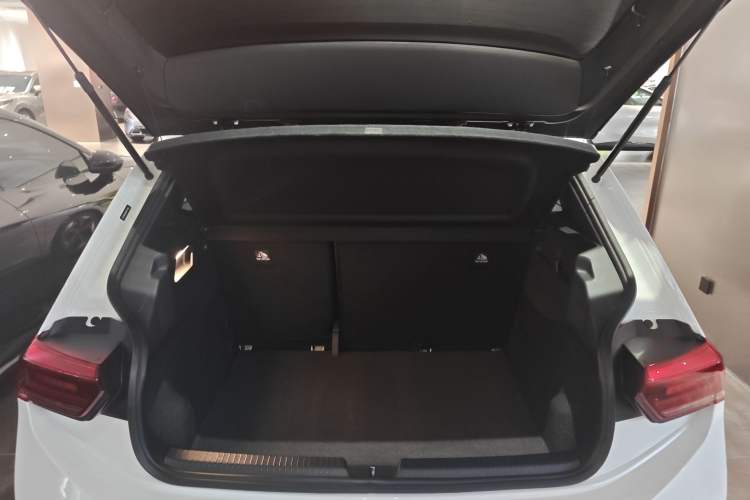 Used Volkswagen ID.3 2025 Smart Version Pure & Intelligent Enjoyment Edition
