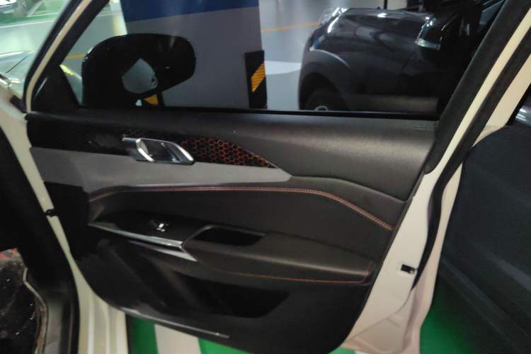 Used Lynk & Co 02 2018 1.5T DCT Two-Wheel Drive Pro Version China V Emission Standard