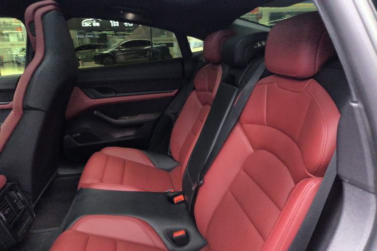 Used Porsche Taycan 2022-Year Updated Taycan