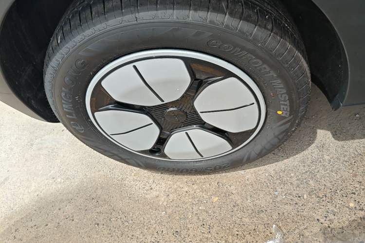 Used Geely Galaxy Geome 2026 Model 310km Youth Edition
