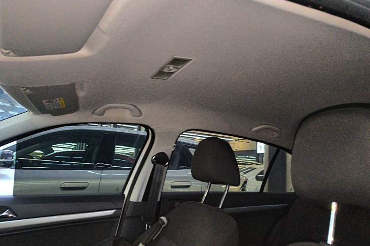 Used Volkswagen Lavida 2018 Classic 1.5L Automatic Fashion Edition China VI Standard