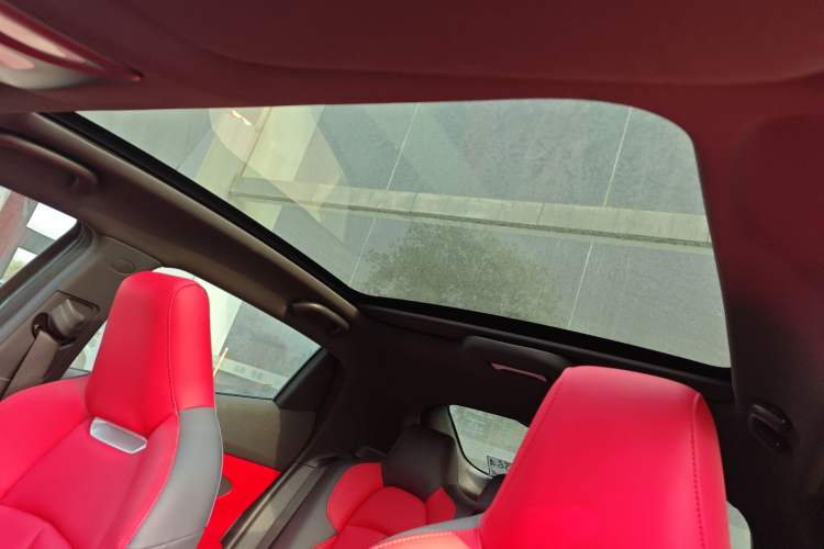 Used CHANGAN UNI-T 2020 1.5T Prestige Version