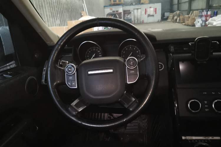 Used Land Rover Discovery 2018 3.0 SC V6 SE