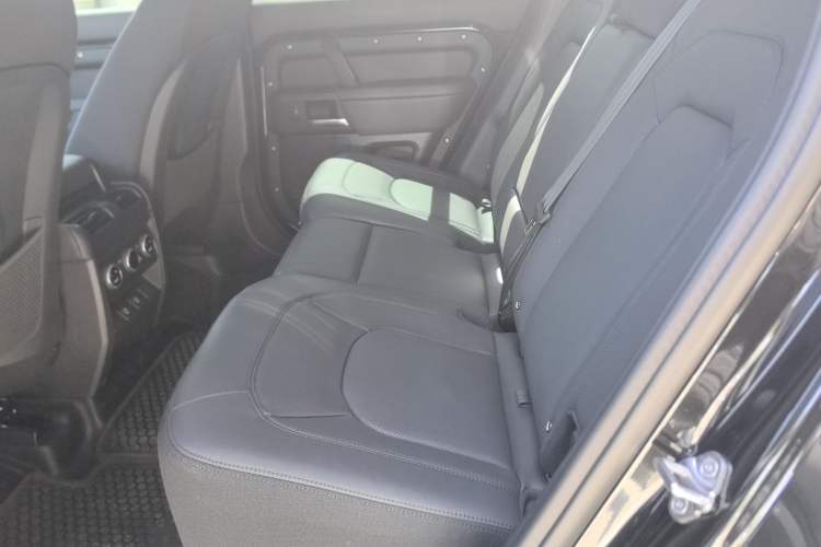 Used Land Rover Defender 2025 110 3.0T P400 Dark Edition