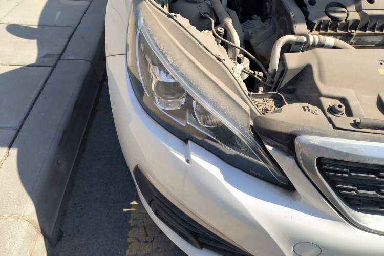 Used Peugeot 308 2016 1.6L Manual Fashion Edition
