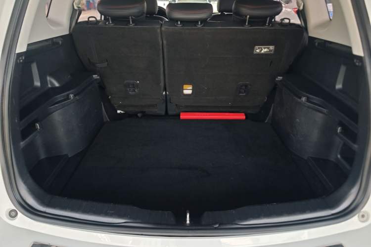 Used Haval H6 2016 Upgraded Model 1.5T Manual Two-Wheel Drive Value Edition Trunk