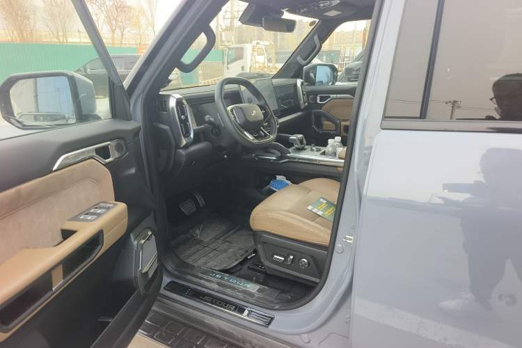 Used JETOUR Traveler 2023 2.0T All-Wheel Drive CrossPRO+ Driver Seat