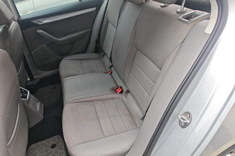 Used Skoda Octavia 2015 1.6L Automatic Yijie Edition