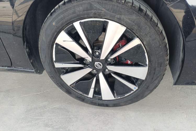 Used Nissan Teana 2021 2.0L XL Comfort Edition Right Front Wheel Hub