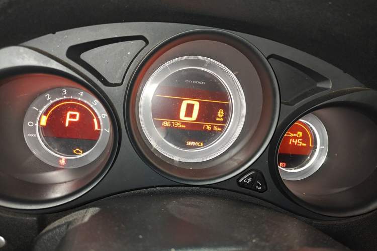 Used Citroen C4L 2013 1.8L Automatic Enjoyment Edition Odometer Close Up