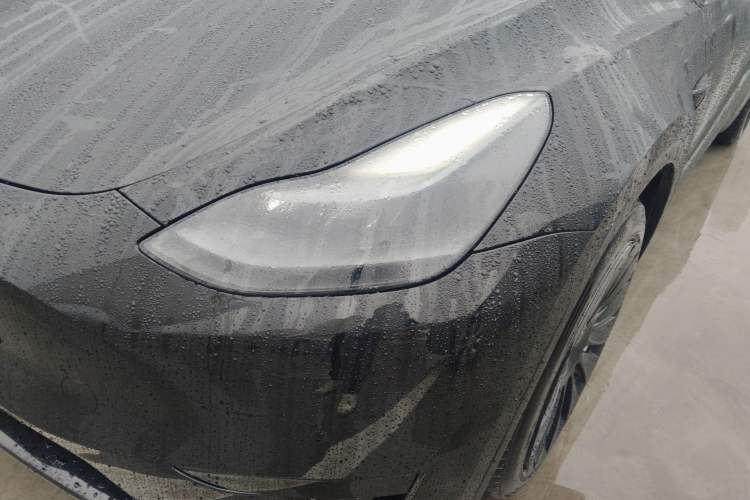 Used Tesla Model Y 2022 Rear-Wheel-Drive Version
