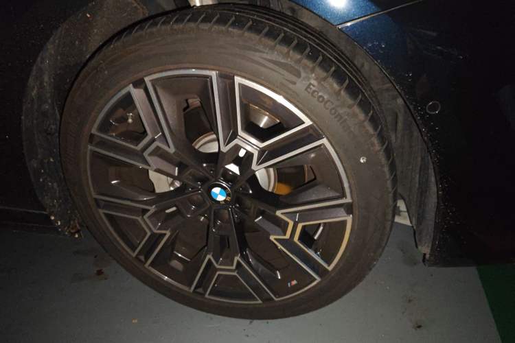 Used BMW 5 Series 2025 530Li Luxury Edition M Sport Package
