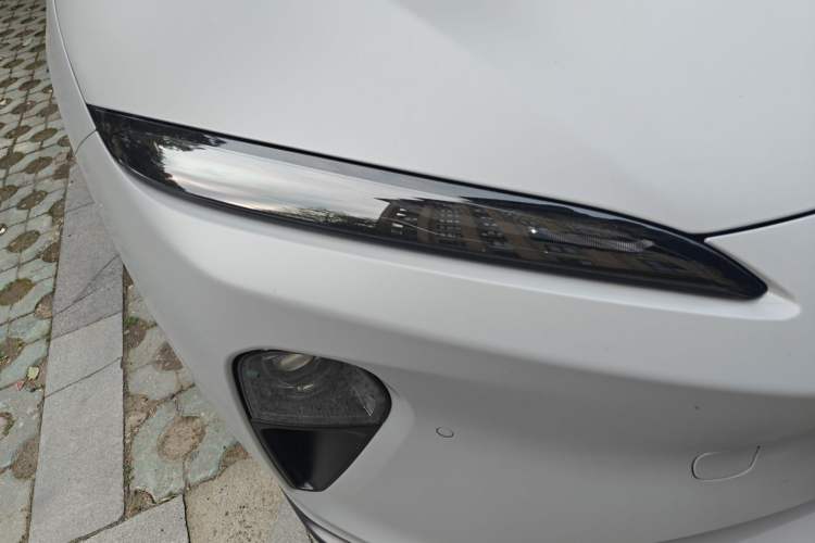 Used Nio ET5T 2024 75kWh Touring Right Front Headlight