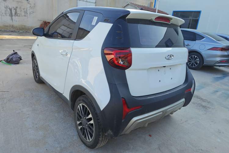 Used Chery QQ Little Ant 2022 Revised Version Sweet Pink Edition Half-Sugar Version Lithium Iron Phosphate 30.7 kWh 30 kW 301 km Rear Left 45 Deg