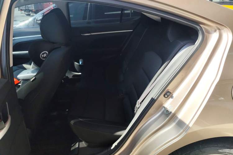 Used Hyundai Elantra (6th Generation / Lingdong) 2016 1.6L Automatic ZhiXuan – Elite Version Left Rear Seat