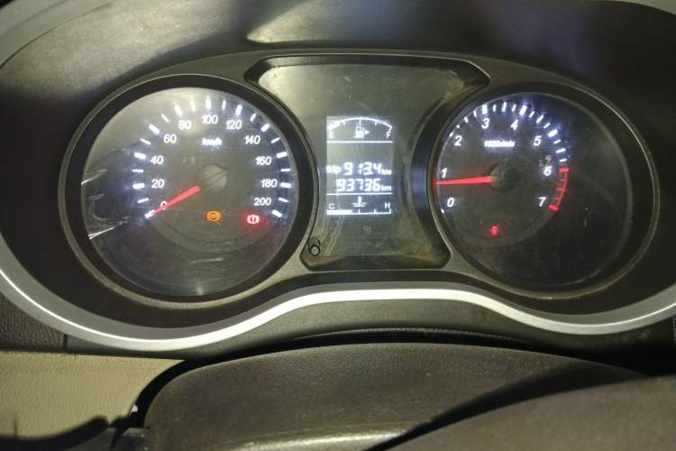 Used Jinbei 750 2015 1.5L Luxury Model
