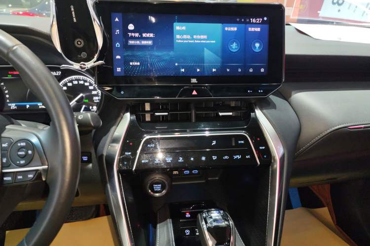 Used Toyota Venza 2022 2.0L CVT Two-Wheel Drive Prestige Edition Audio And AC Panel