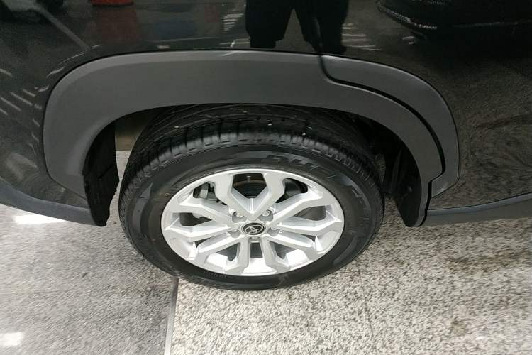 Used Toyota FRONTLANDER 2024 2.0L CVT Elite Plus Edition