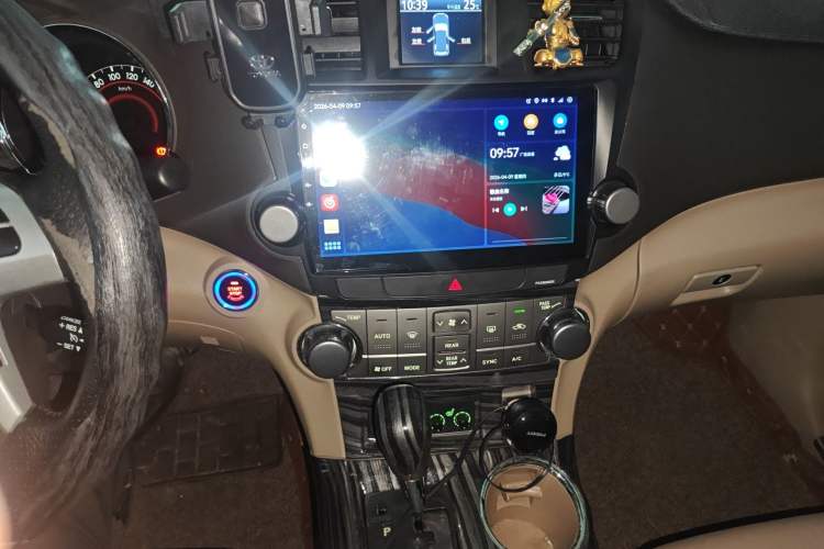 Used Toyota Highlander 2012 3.5L 4x4 7-Seater Luxury Edition Audio And AC Panel