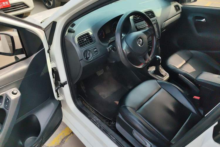 Used Volkswagen Polo 2016 1.4L Automatic Trendy Model
