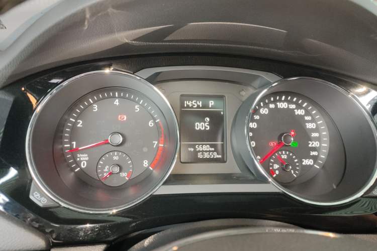 Used Volkswagen Sagitar 2017 230TSI Automatic Comfort Version