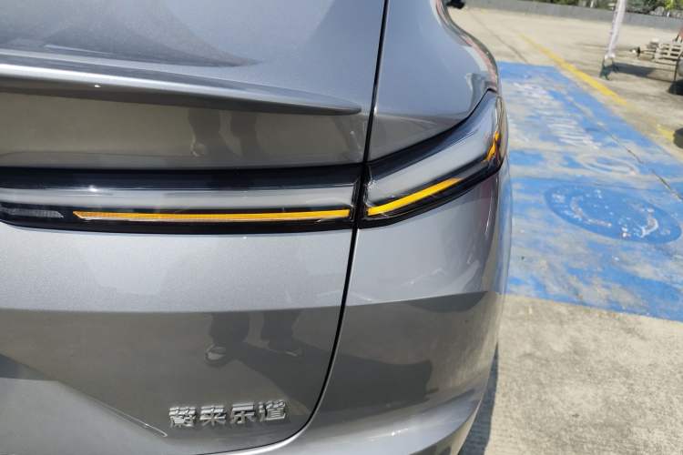 Used ONVO L60 2024 60 kWh Rear-Drive Version