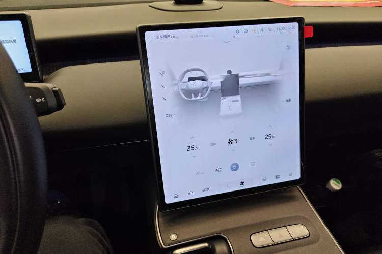 Used Nio ET5 2022 75 kWh Audio And AC Panel