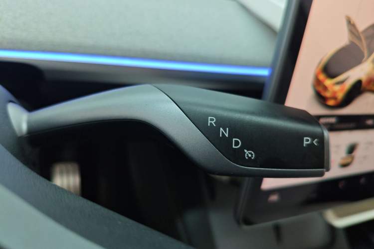 Used Tesla Model Y 2024 Performance High-Performance Edition Gear Lever