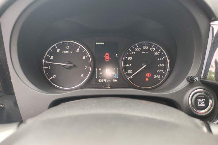 Used Mitsubishi Outlander 2013 2.4L 4x4 Luxury Navigation Edition 5 Seats Instrument Cluster