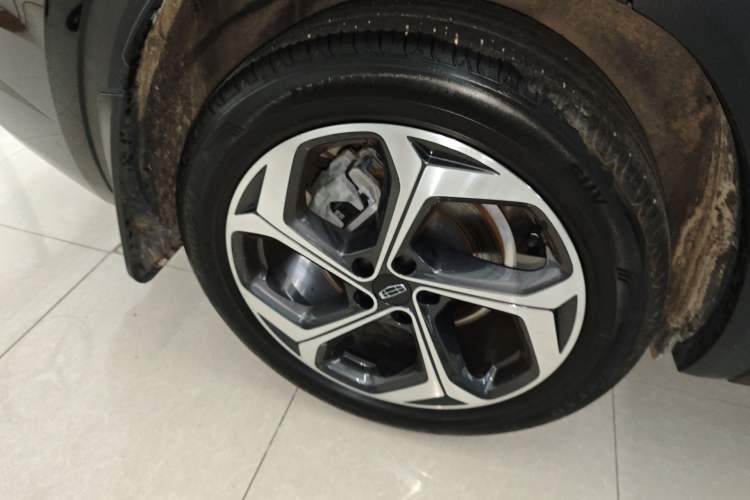 Used Geely Auto Monjaro L 2024 2.0TD High-Power Automatic Two-Wheel Drive Yunqi Version Right Rear Wheel Hub