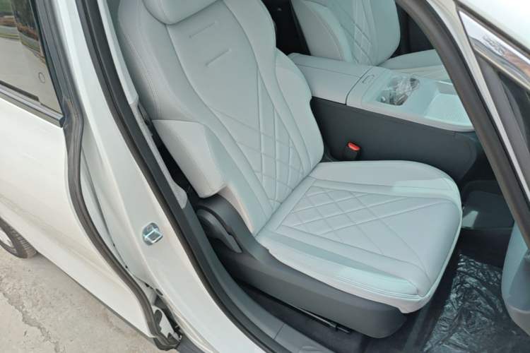 Used ARCFOX Kaola S 2024 AIR Right Front Seat