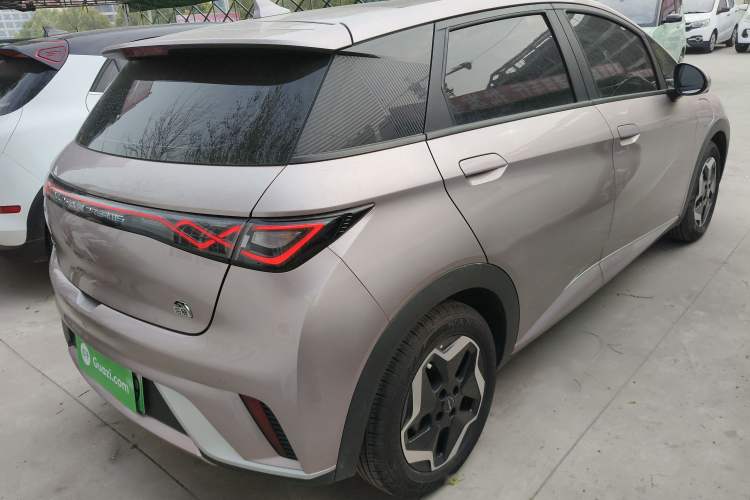 Used BYD Dolphin 2021 405 km Fashion Edition