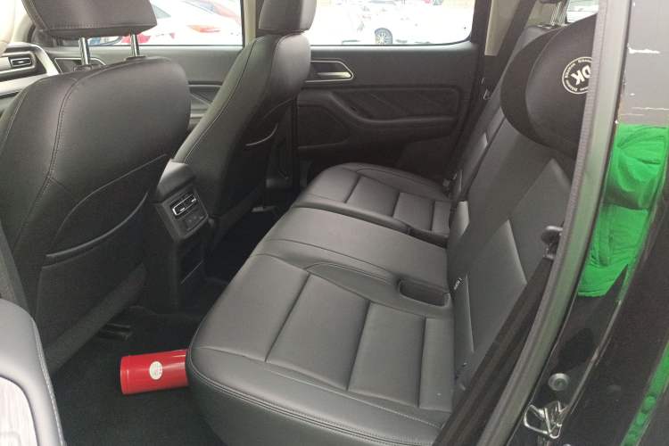 Used Great Wall Poer 2023 2.0T Passenger Version Automatic Gasoline Two-Wheel Drive Comfort Trim – GW4C20B
