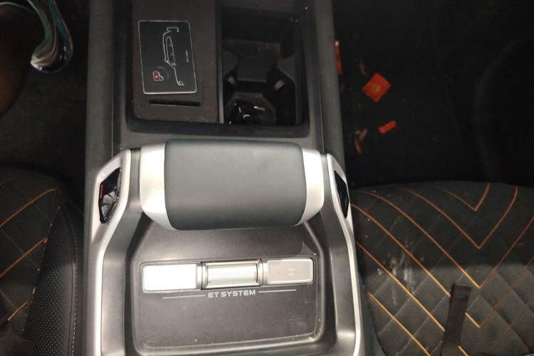 Used Deepal G318 2024 Four-Wheel-Drive Air Suspension Model