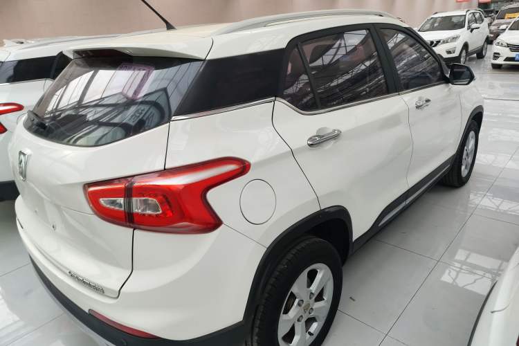 Used Baojun 510 2017 1.5L Automatic Fashion Model

