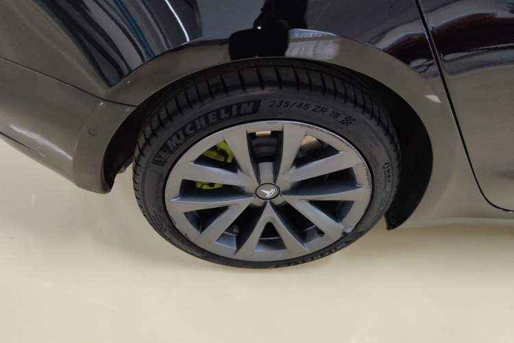 Used Tesla Model 3 2022 Rear-Wheel-Drive Version Exterior 5