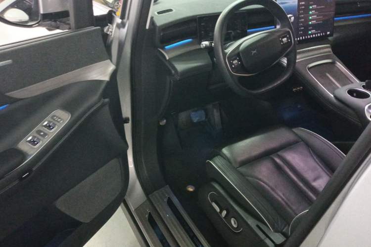 Used XPeng X9 2024 702 Ultra-Long Range Max