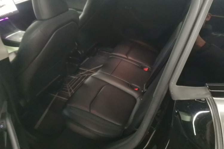 Used Tesla Model Y 2023 Rear-Wheel-Drive Version