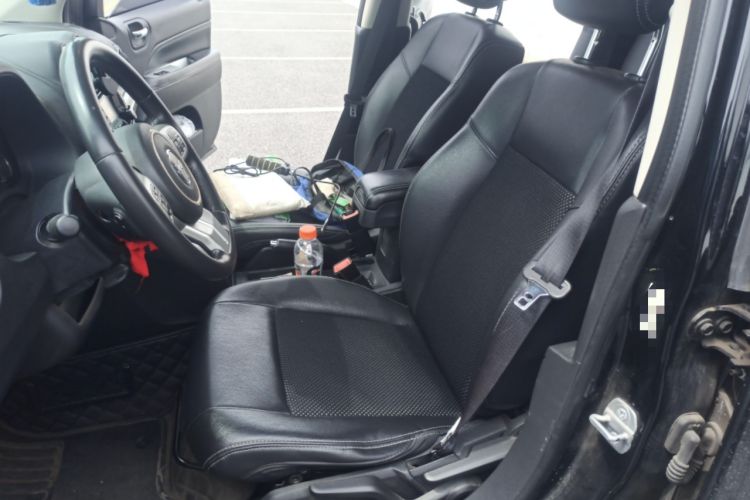 Used Jeep Compass 2014 Revised Version 2.4L Four-Wheel Drive Comfort Edition Left Front Seat