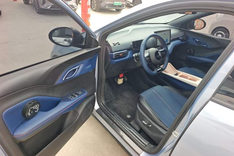 Used BYD Seagull 2025 Model Smart Drive Version 405km Free-Spirited Version