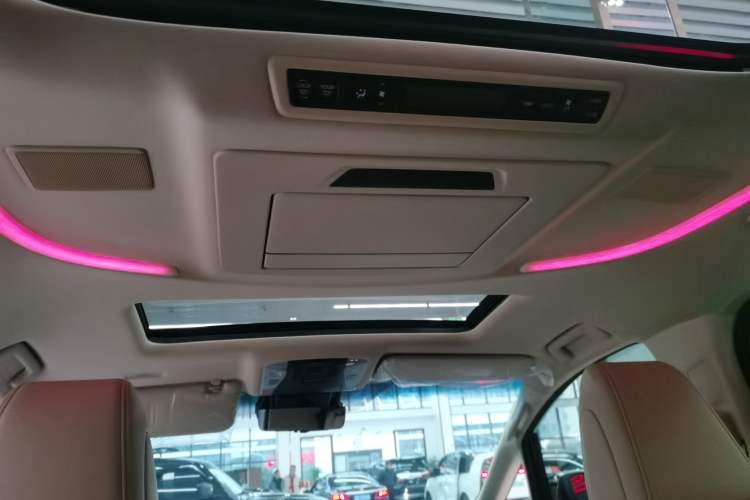 Used Toyota Alphard 2023 Dual-Motor 2.5L Premium Golden Edition