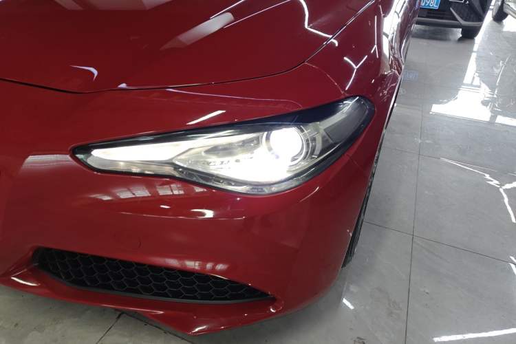 Used Alfa Romeo Giulia 2017 2.0T 200HP Elite Edition Left Front Headlight