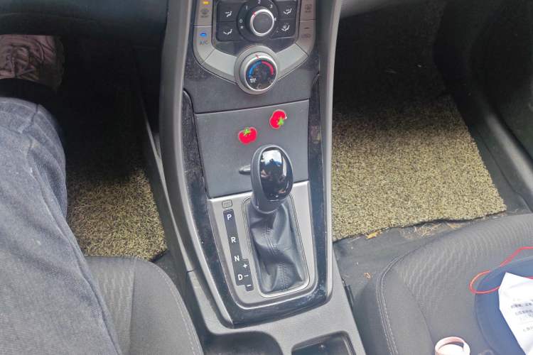 Used Hyundai Elantra (5th Generation / Langdong) 2015 1.6L Automatic Leading Model
