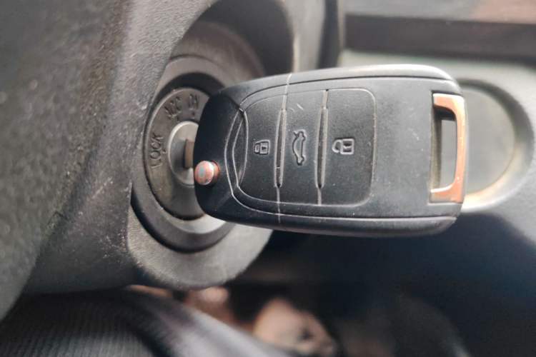 Used Baojun 310 2017 1.5L Manual Fashion Model