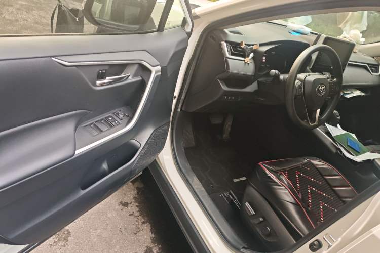 Used Toyota RAV4 2020 2.0L CVT Two-Wheel Drive Fashion Edition