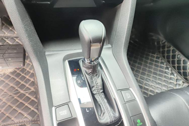 Used Honda Civic 2016 220TURBO CVT Luxury Edition