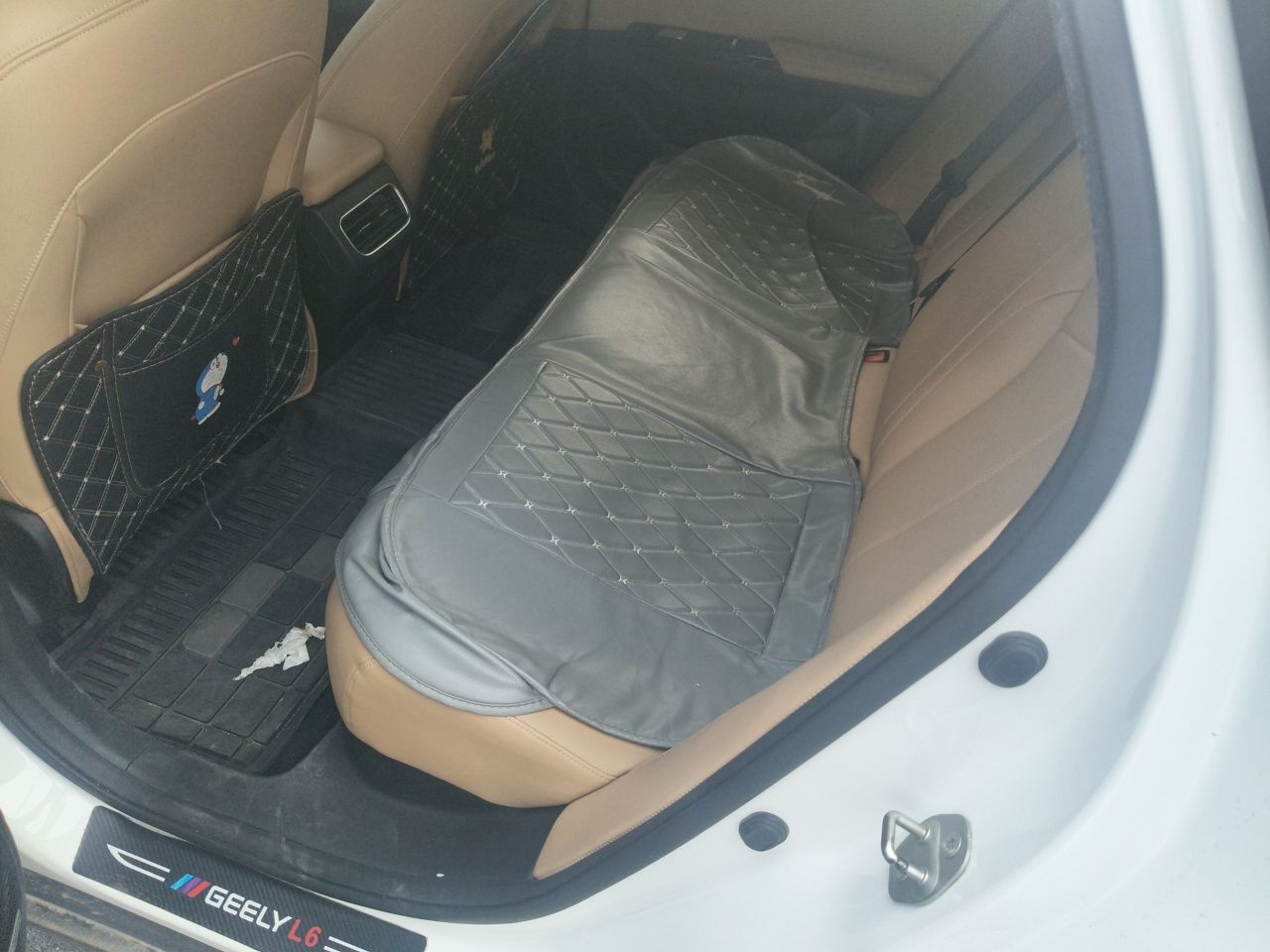 Geely Galaxy L6 2023 125km PLUS — снимка 20