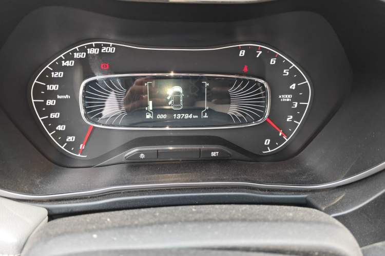 Used Baojun 510 2017 1.5L Manual Fashion Model Odometer Close Up