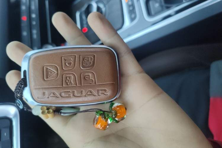 Used Jaguar XFL 2020 XFL 2.0T P250 Four-Wheel Drive Luxury Edition Vehicle Key