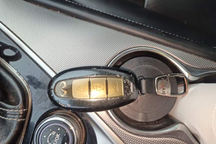 Used Infiniti Q50L 2015 2.0T Enjoyment Edition Vehicle Key